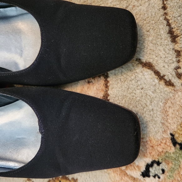 Stuart Weitzman size 8.5 block high heels pumps - Picture 3 of 10